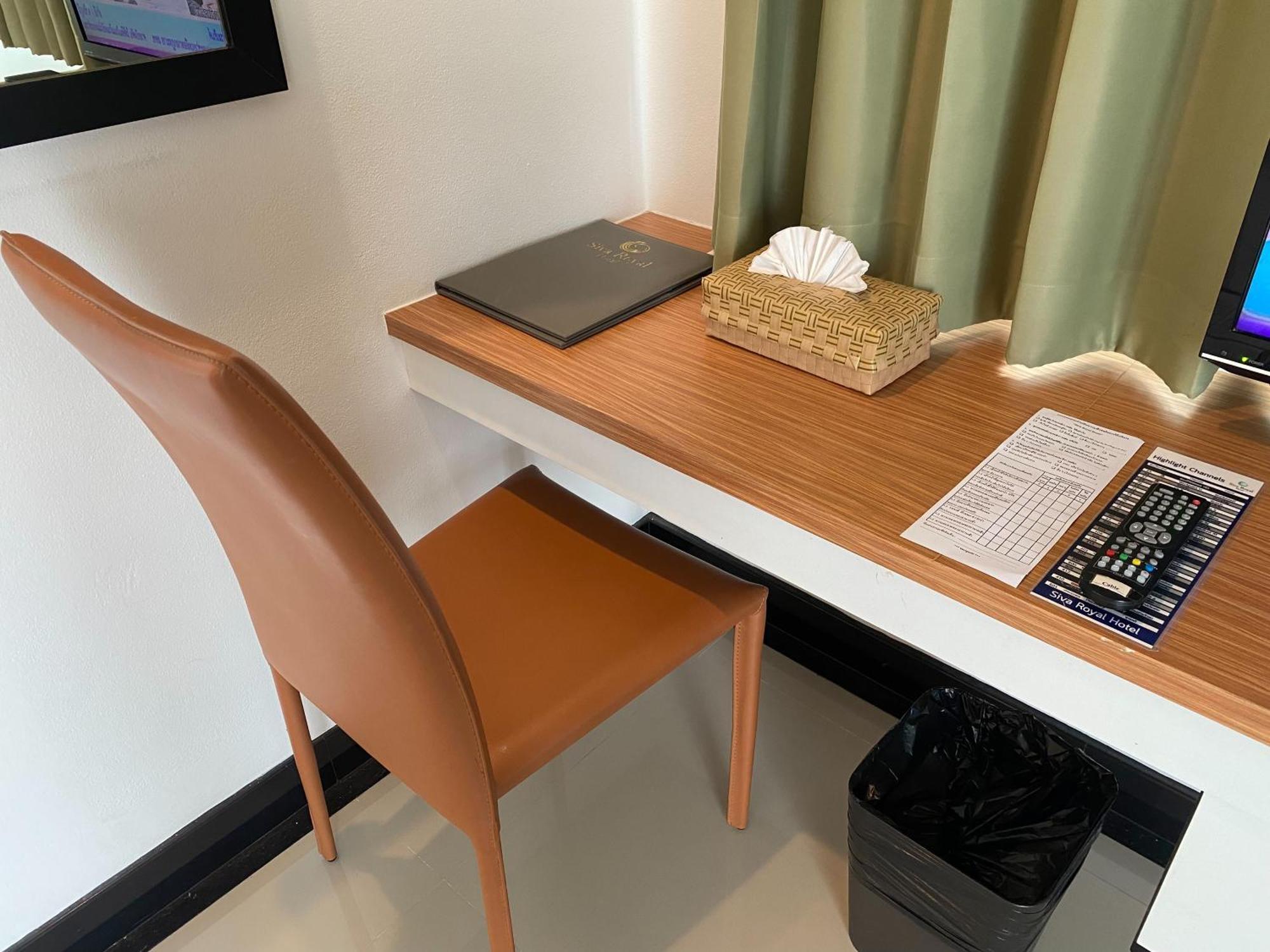 Siva Royal Hotel Phatthalung Buitenkant foto