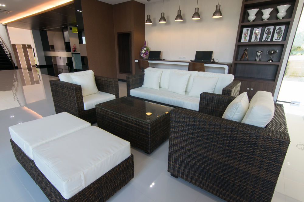 Siva Royal Hotel Phatthalung Buitenkant foto